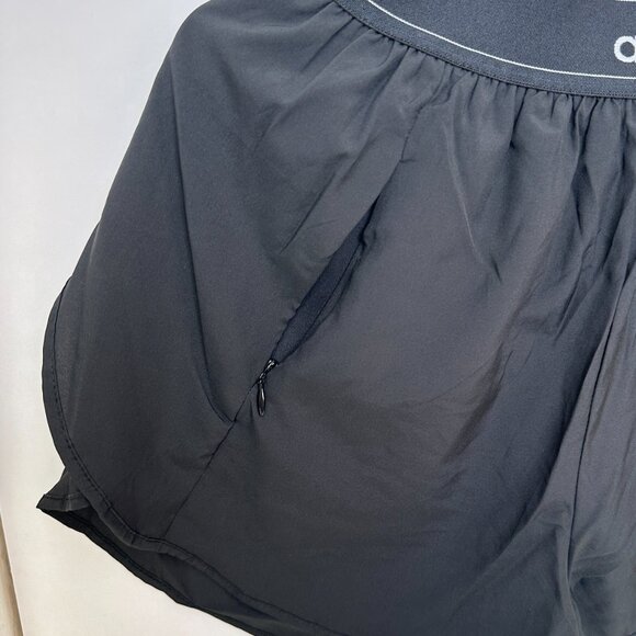 ALO Yoga Black Athletic Shorts - Picture 6 of 9